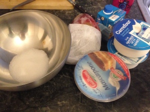Ingredientes postre con yogur y mango